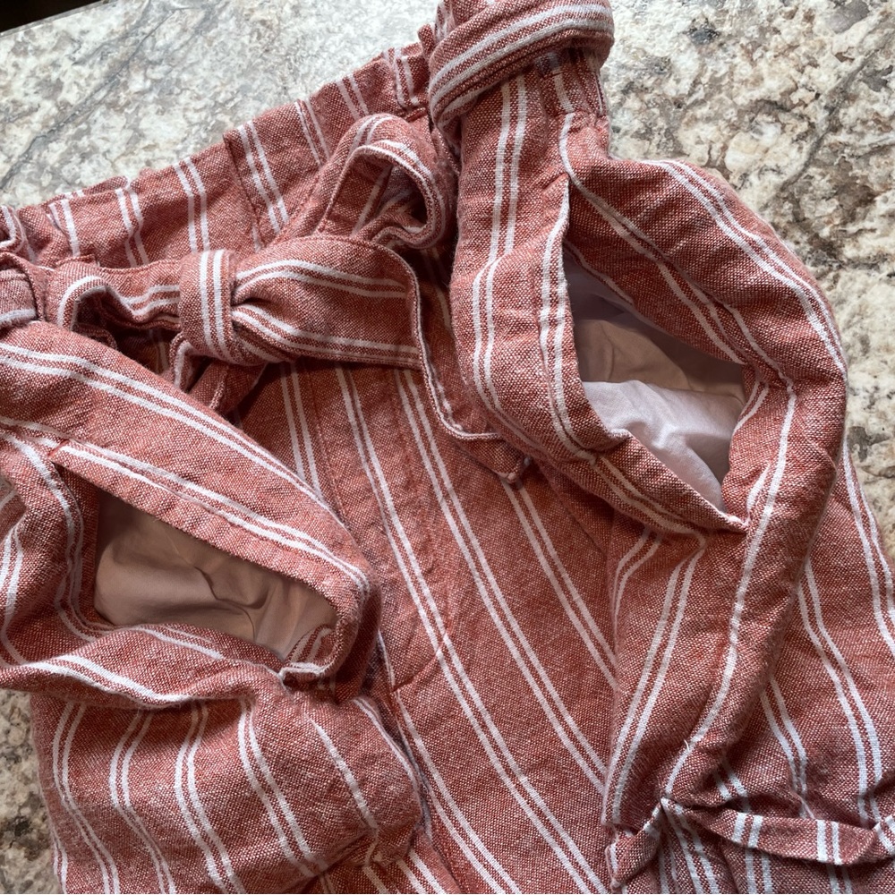 ❌SOLD!❌ Like New! Abercrombie & Fitch Striped Linen Paperbag Belted High Waisted - Picture 5 of 13